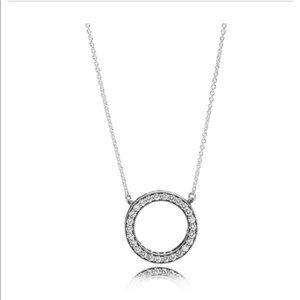 Pandora heart circle necklace